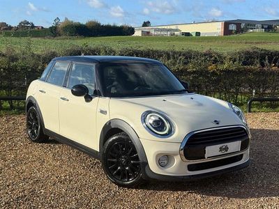 White Used 2019 Mini Cooper Classic Hatchback | £12,093 (Fair price)