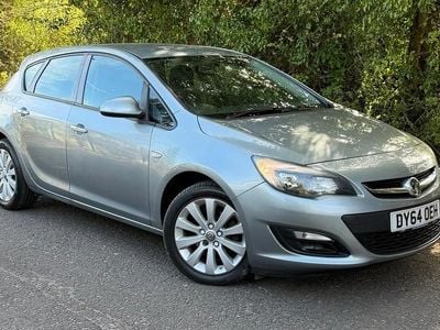 Used Vauxhall Astra Design Edition 136 HP (100 kW) 2014 Silver Hatchback