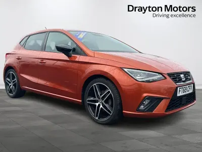 Usado Seat Ibiza FR Sport 115 CV (84 kW) 2020 Naranja Utilitario