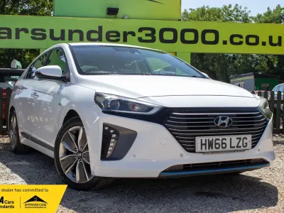 Used Hyundai Ioniq Premium SE 141 HP (103 kW) 2017 White Hatchback