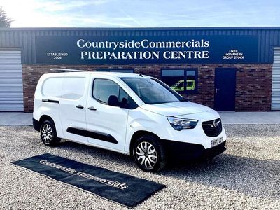 Used Vauxhall Combo 100 HP (73 kW) 2022 White MPV