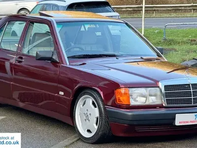 Used Mercedes 190 109 HP (80 kW) 1993 Red Sedan