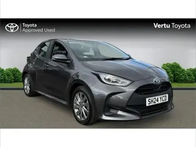 Used Toyota Yaris 113 HP (83 kW) 2024 Grey Hatchback