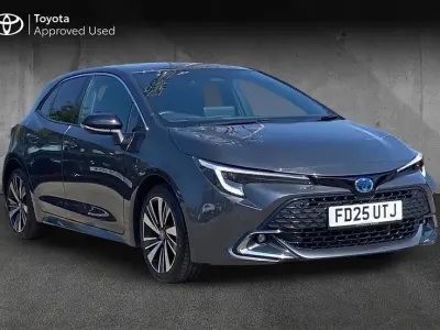 Used Toyota Corolla Design 138 HP (101 kW) 2025 Grey Hatchback