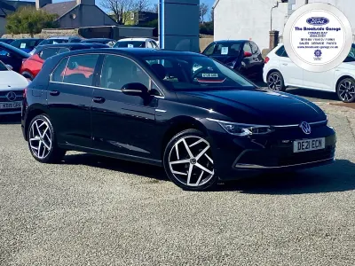 Used VW Golf VII Style 150 HP (110 kW) 2021 Black Hatchback