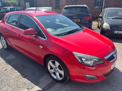Used Vauxhall Astra SRi 2012 Red Hatchback