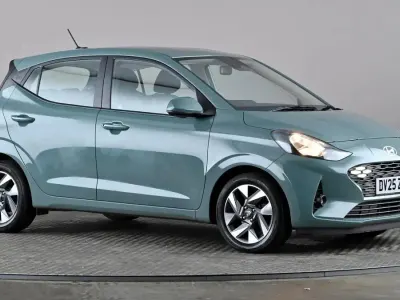 Used Hyundai i10 Advanced 79 HP (58 kW) 2025 Green Hatchback