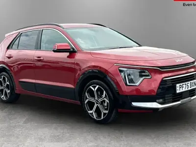 Used Kia Niro 137 HP (100 kW) 2025 Red SUV