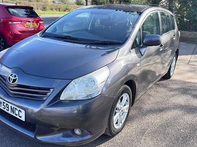 Used Toyota Verso 147 HP (108 kW) 2009 Grey MPV