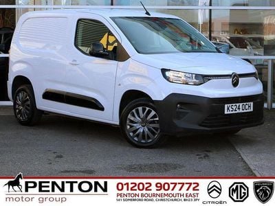 Used Citroën Berlingo 101 HP (74 kW) 2024 White MPV