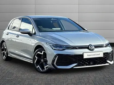 Used VW Golf VIII R-line 150 HP (110 kW) 2025 Silver Hatchback