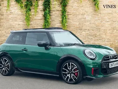 Used Mini John Cooper Works Hatch 231 HP (169 kW) 2025 Green Hatchback