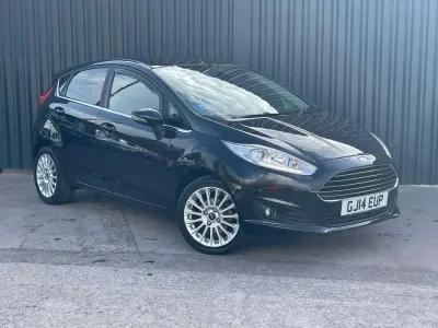 Używany Ford Fiesta Titanium 125 KM (91 kW) 2014 Czarny Hatchback