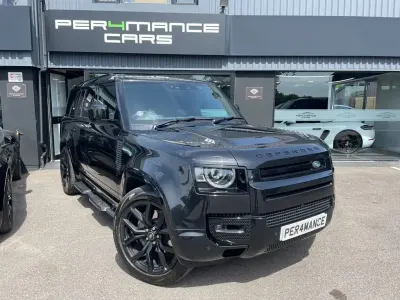 Usado Land Rover Defender SE Dynamic 400 CV (294 kW) 2024 Negro SUV