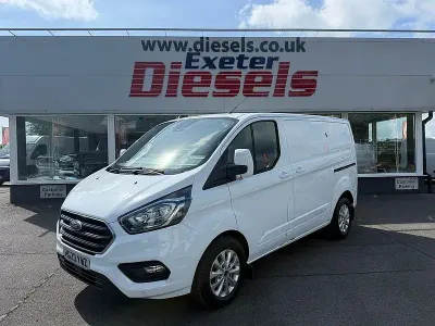Begagnad Ford Transit Custom Limited 130 HK (95 kW) 2023 Vit Van