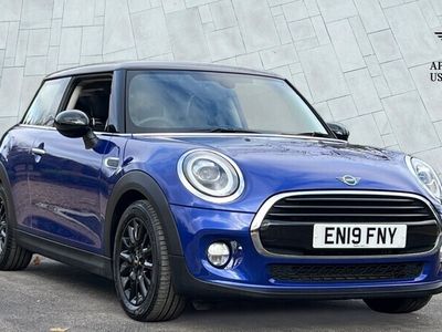 Used Mini Cooper Classic 134 HP (98 kW) 2019 Blue Hatchback