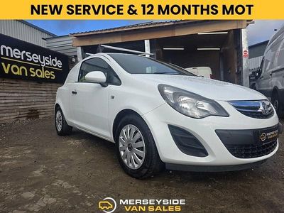 Used Vauxhall Corsa 95 HP (69 kW) 2014 White Hatchback
