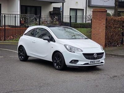 Used Vauxhall Corsa 75 HP (55 kW) 2018 White Hatchback