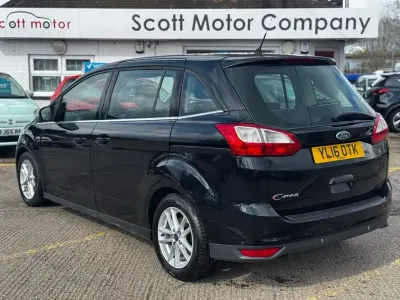 Usado Ford Grand C-Max Zetec 120 HP (88 kW) 2016 Preto Monovolume