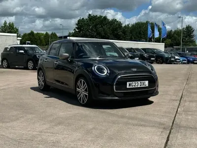 Used Mini Cooper Exclusive 134 HP (98 kW) 2023 Black Hatchback