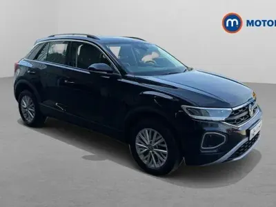 Used VW T-Roc Life 150 HP (110 kW) 2023 Black SUV