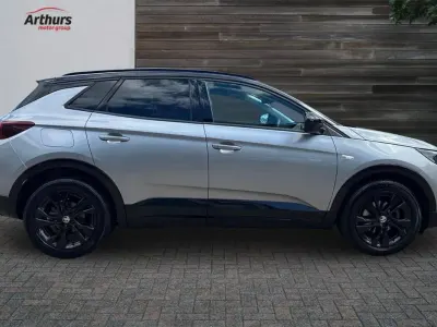 Używany Vauxhall Grandland X GS Line 128 KM (94 kW) 2022 Szary SUV