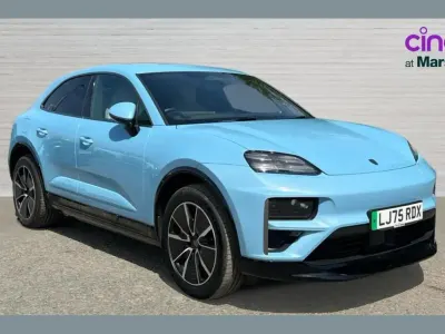 Used Porsche Macan 469 kW (639 HP) 2025 Blue SUV