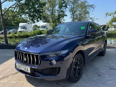 Used Maserati Levante 275 HP (202 kW) 2017 Blue SUV
