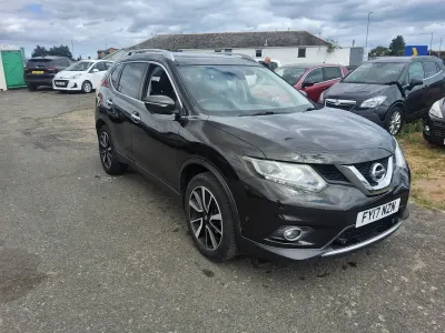 Used Nissan X-Trail Tekna 163 HP (119 kW) 2017 Green SUV