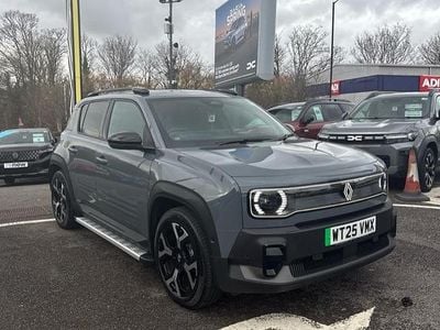 Used Renault R4 Komfort 110 kW (150 HP) 2025 Solid  urban grey  Estate