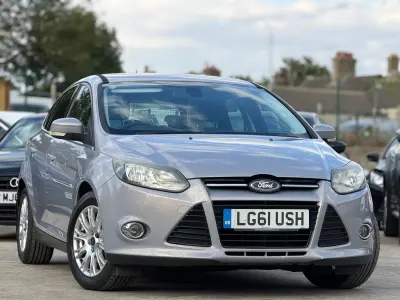 Used Ford Focus Titanium 2011 Silver Hatchback