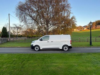 White Used 2021 Peugeot Expert Premium Van | £10,950 (Fair price)
