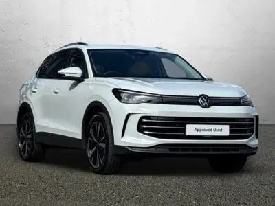 Second-hand VW Tiguan Elegance 150 CP (110 kW) 2024 Alb SUV