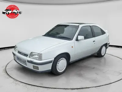 Used Vauxhall Astra 1990 White Hatchback