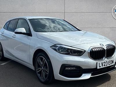 Used BMW 118 Sport Line 134 HP (98 kW) 2023 White Hatchback