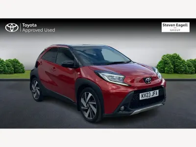 Used Toyota Aygo X 72 HP (52 kW) 2023 Red SUV