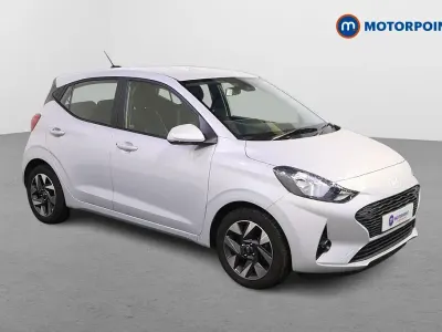 Usado Hyundai i10 Advanced 63 HP (46 kW) 2025 Cinzento Citadino