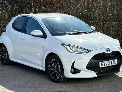 Second-hand Toyota Yaris Hybrid Design 116 CP (85 kW) 2026 Hatchback
