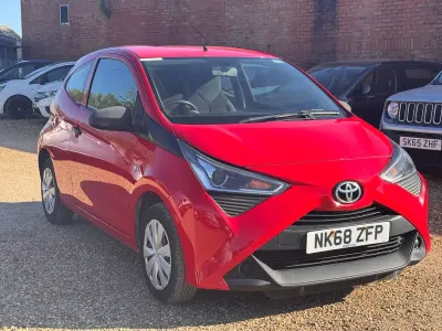 Used Toyota Aygo 70 HP (51 kW) 2018 Red Hatchback