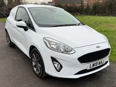 Usado Ford Fiesta 2019 Branco Van