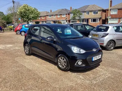 Używany Hyundai i10 Premium 87 KM (63 kW) 2015 Czarny Hatchback