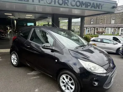 Begagnad Ford Ka 69 HK (50 kW) 2011 Svart Halvkombi