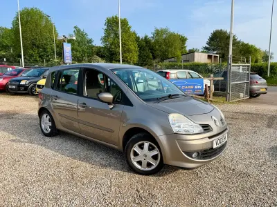Usado Renault Grand Modus Dynamique 2010 Bege Monovolume