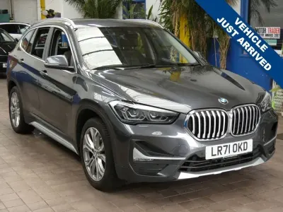 Begagnad BMW X1 xLine 2021 Grå SUV