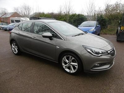 Used Vauxhall Astra SRi 105 HP (77 kW) 2016 Sable grey mett Hatchback
