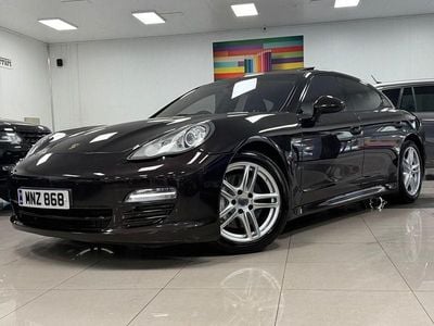 Used Porsche Panamera 400 HP (294 kW) 2011 Brown Hatchback