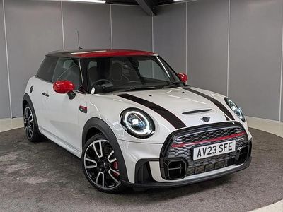 Used Mini John Cooper Works Premium 228 HP (167 kW) 2023 White Hatchback
