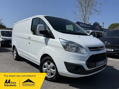 Begagnad Ford Transit Custom Limited 130 HK (95 kW) 2018 Vit Van