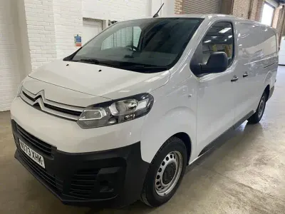 Used Citroën Dispatch 142 HP (104 kW) 2024 White MPV
