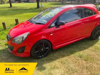Used Vauxhall Corsa Edition 85 HP (62 kW) 2014 Red Hatchback